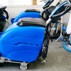 Máy chà sàn liên hợp DV40AC (Chạy Điện) Sử dụng Văn Phòng, Tòa Nhà, Cửa Hàng, Nhà Xưởng [từ 1000m2 - 3000m2]